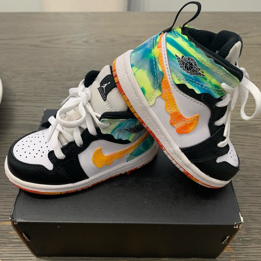 Nike Jordan 1 Mid SE